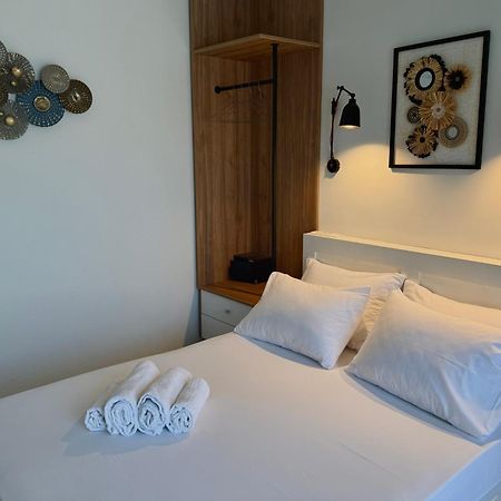 Kipos Suites & Apartments (Adults Only) Jenádi Szoba fotó