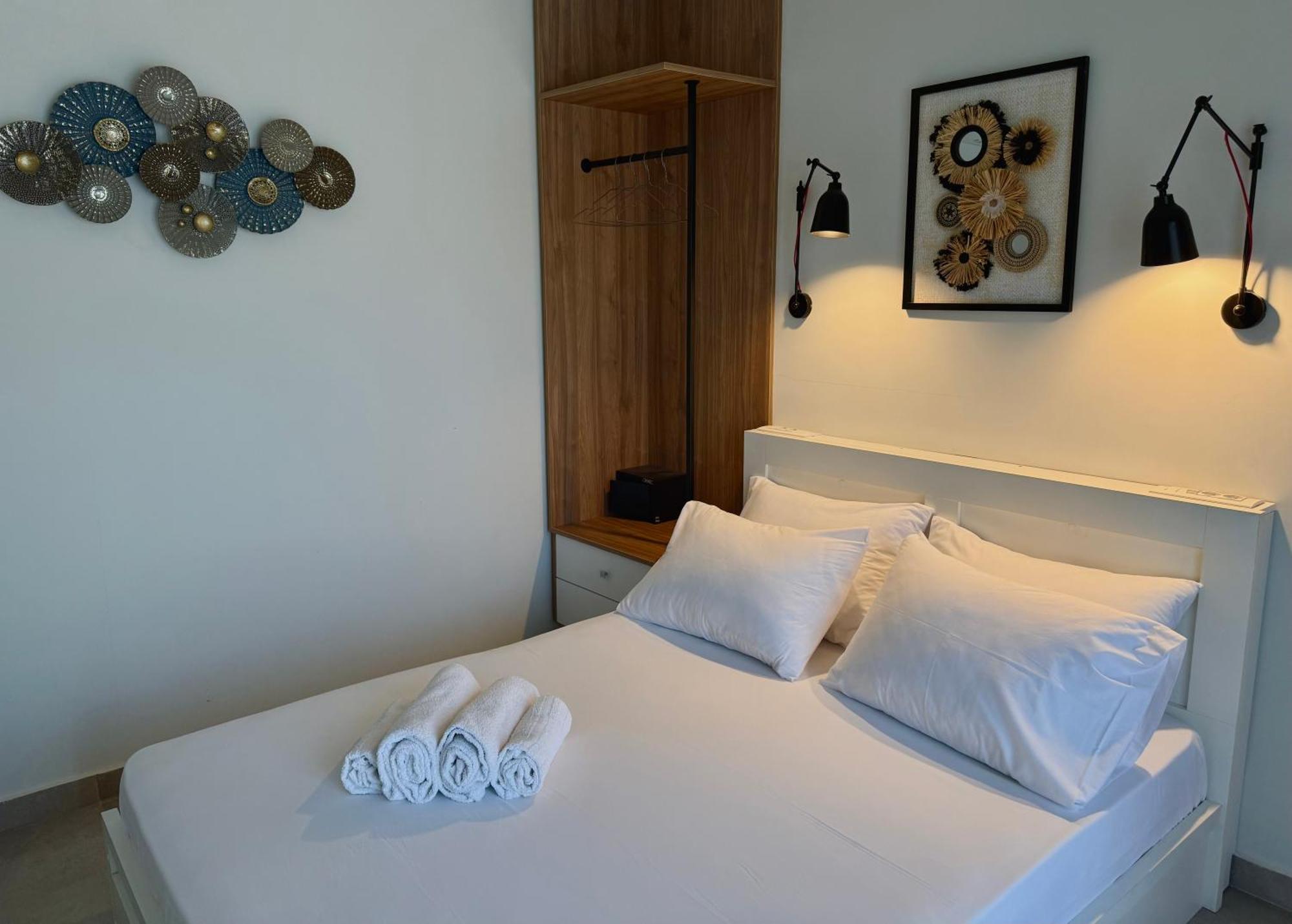 Kipos Suites & Apartments (Adults Only) Jenádi Szoba fotó
